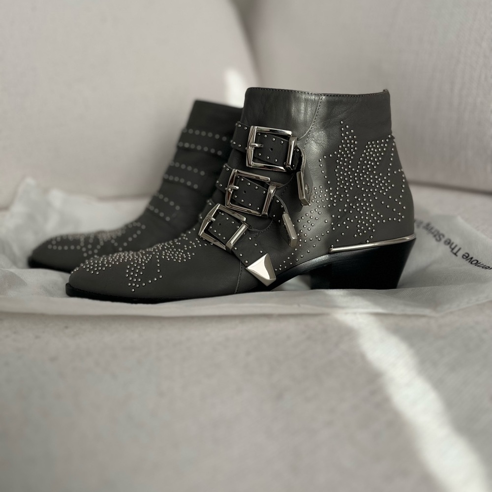 Authentic Chloe Susanna Booties!!